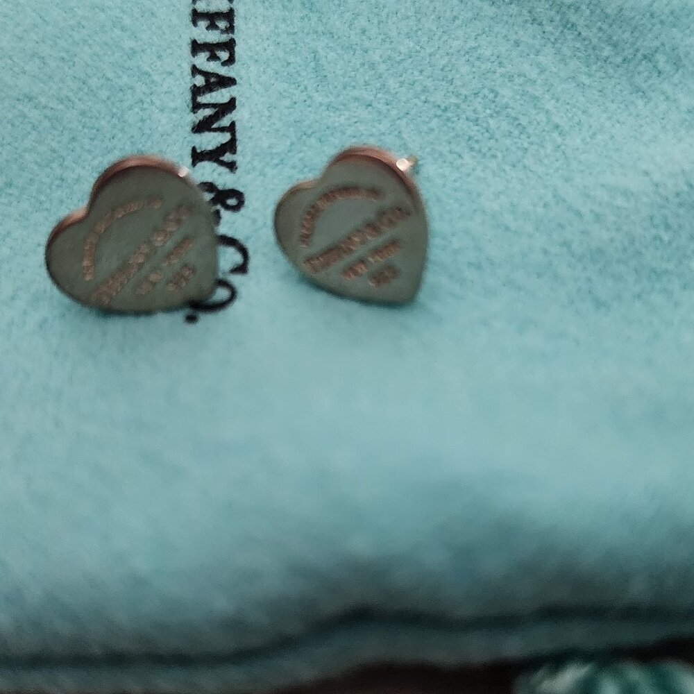 Tiffany Earrings - Please return to Tiffany's heart stud earrings